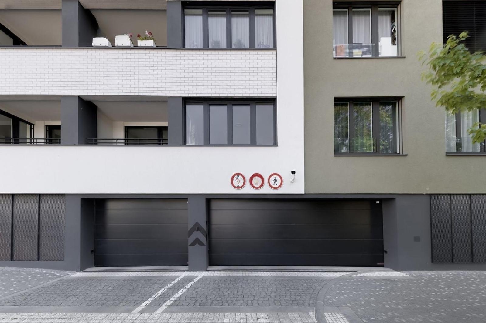 Holesovice Delight: Modern Comfort With A Twist In Prague 7 Εξωτερικό φωτογραφία