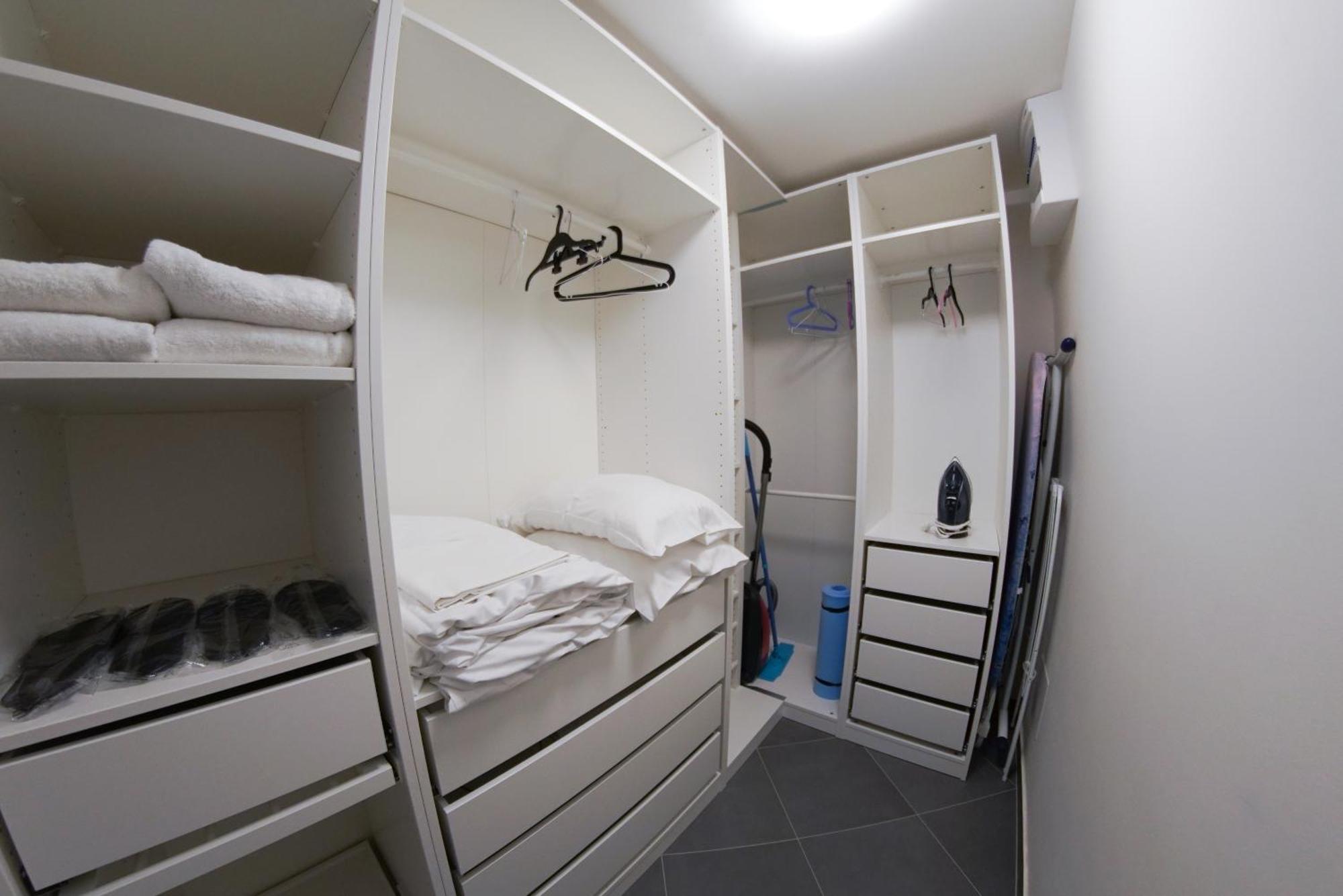 Holesovice Delight: Modern Comfort With A Twist In Prague 7 Εξωτερικό φωτογραφία