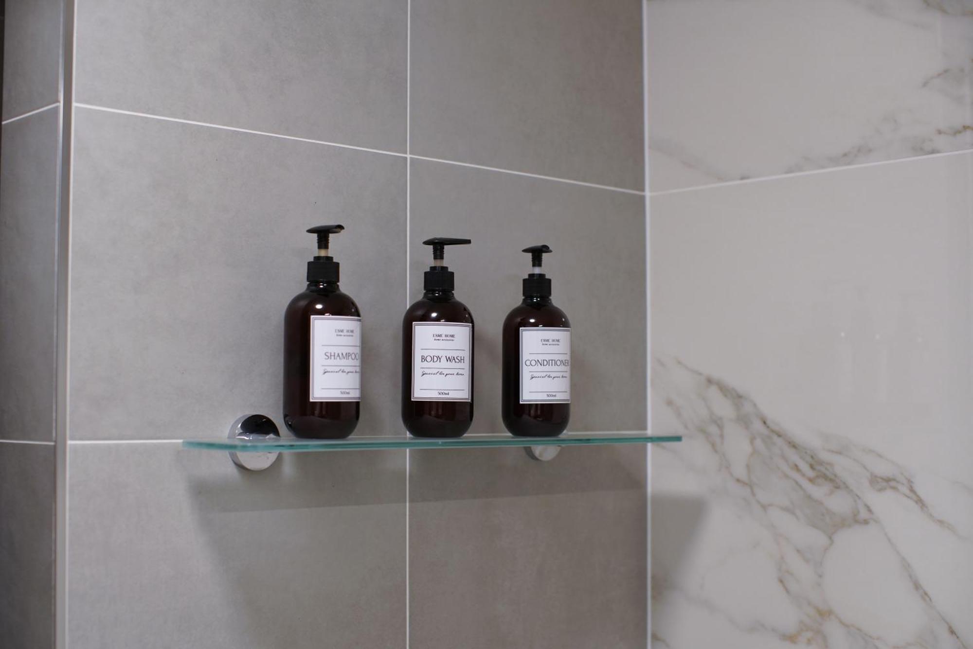 Holesovice Delight: Modern Comfort With A Twist In Prague 7 Εξωτερικό φωτογραφία