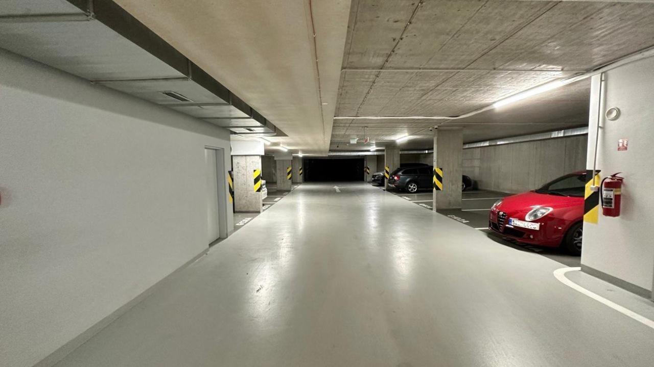 Holesovice Delight: Modern Comfort With A Twist In Prague 7 Εξωτερικό φωτογραφία
